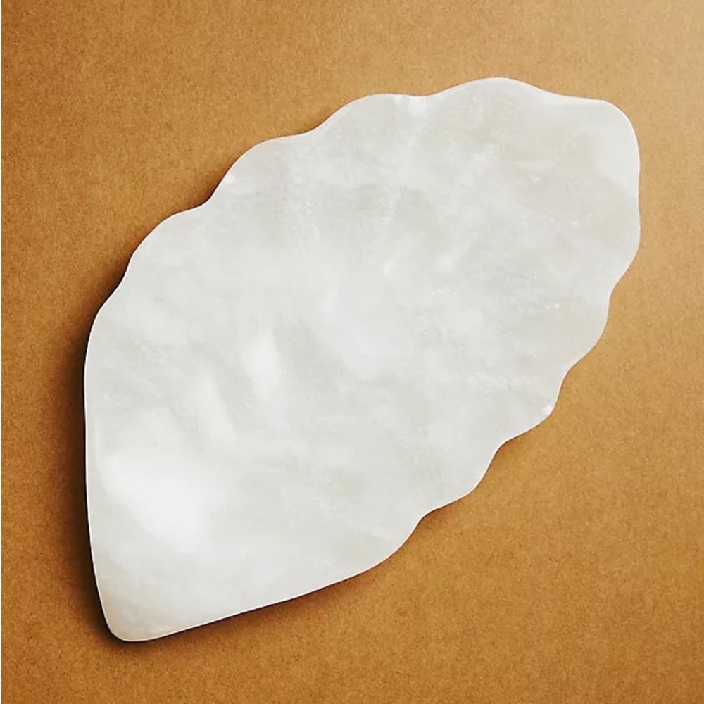 Anthropologie ALABASTER LEAF TRINK DISH in WHITE/BLANC NEW
